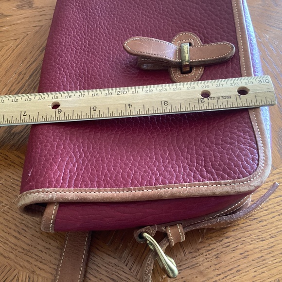 VINTAGE DOONEY & BOURKE DEEP BURGUNDY WITH BROWN  PEBBLED LEATHER SHOULDER BAG - Picture 14 of 14